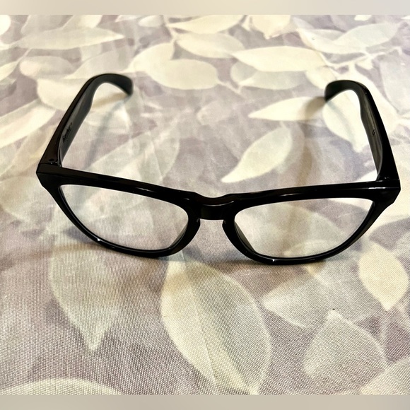 Authentic Oakley Frogskins Men's Black Frame Sunglasses with Case, Frame Only - Picture 3 of 7